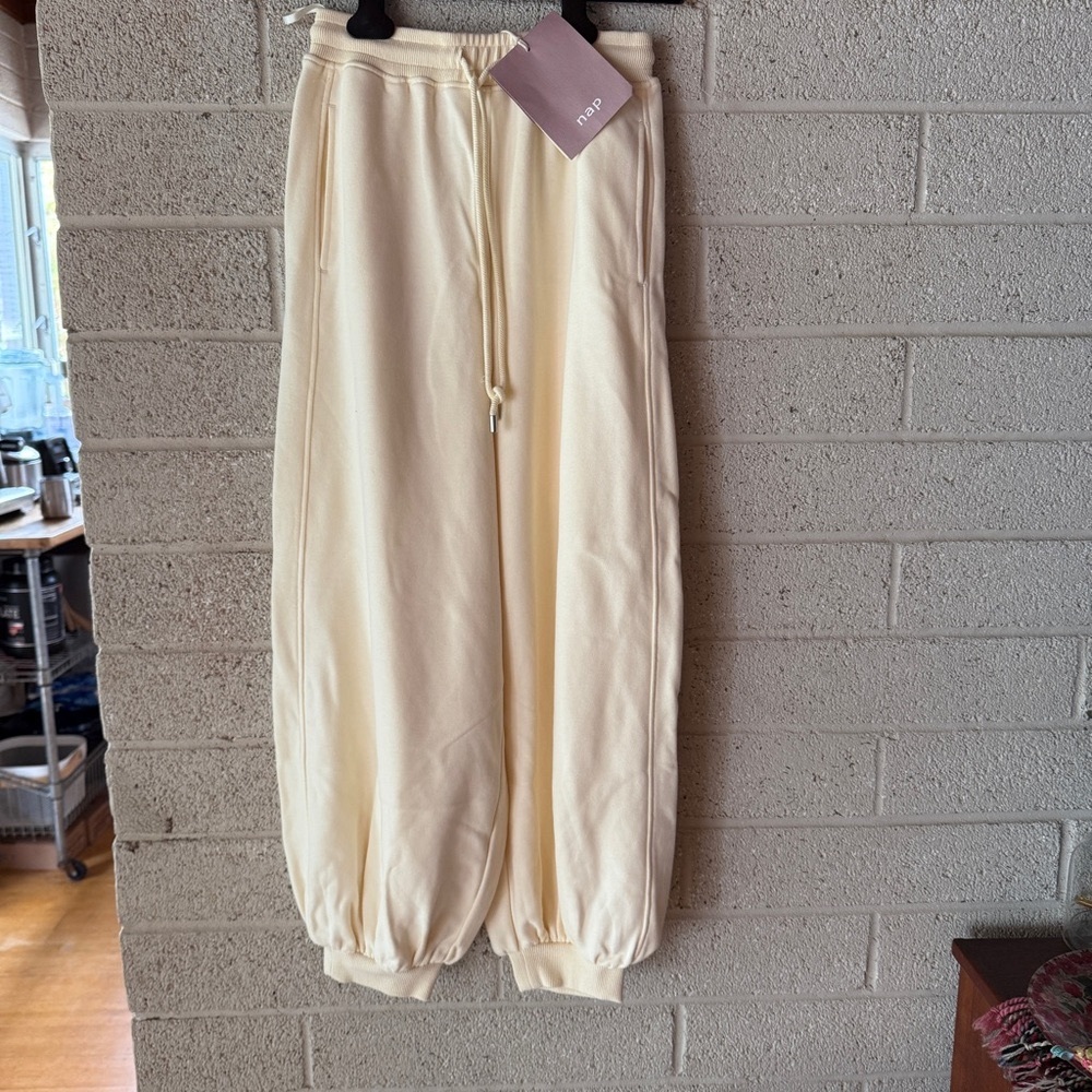 NAP Loungewear Cream Jogger Balloon Sweatpants XS NWT